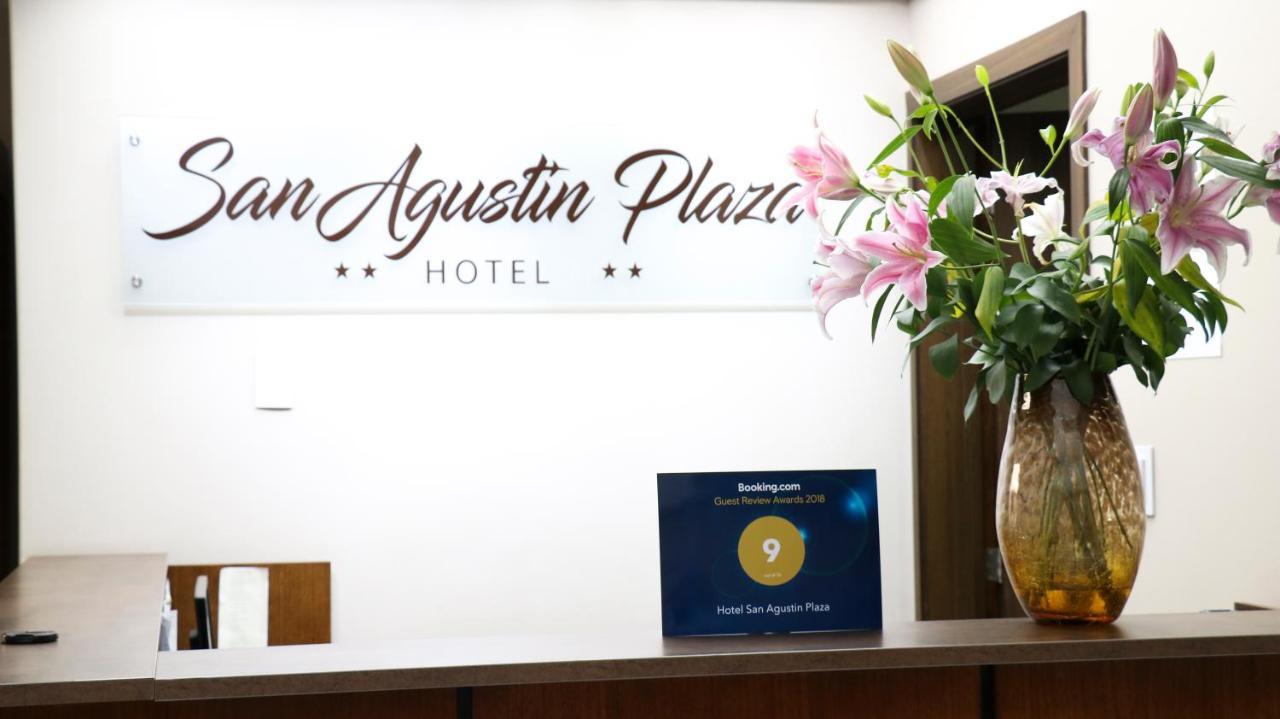 Hotel San Agustin Plaza Latacunga Exterior photo