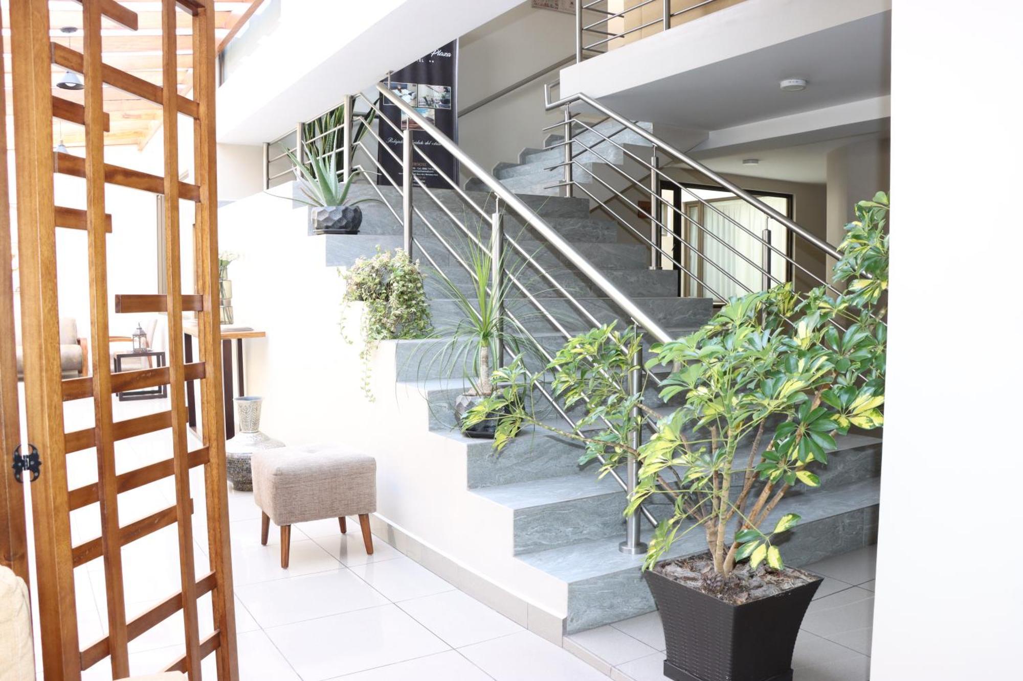 Hotel San Agustin Plaza Latacunga Exterior photo