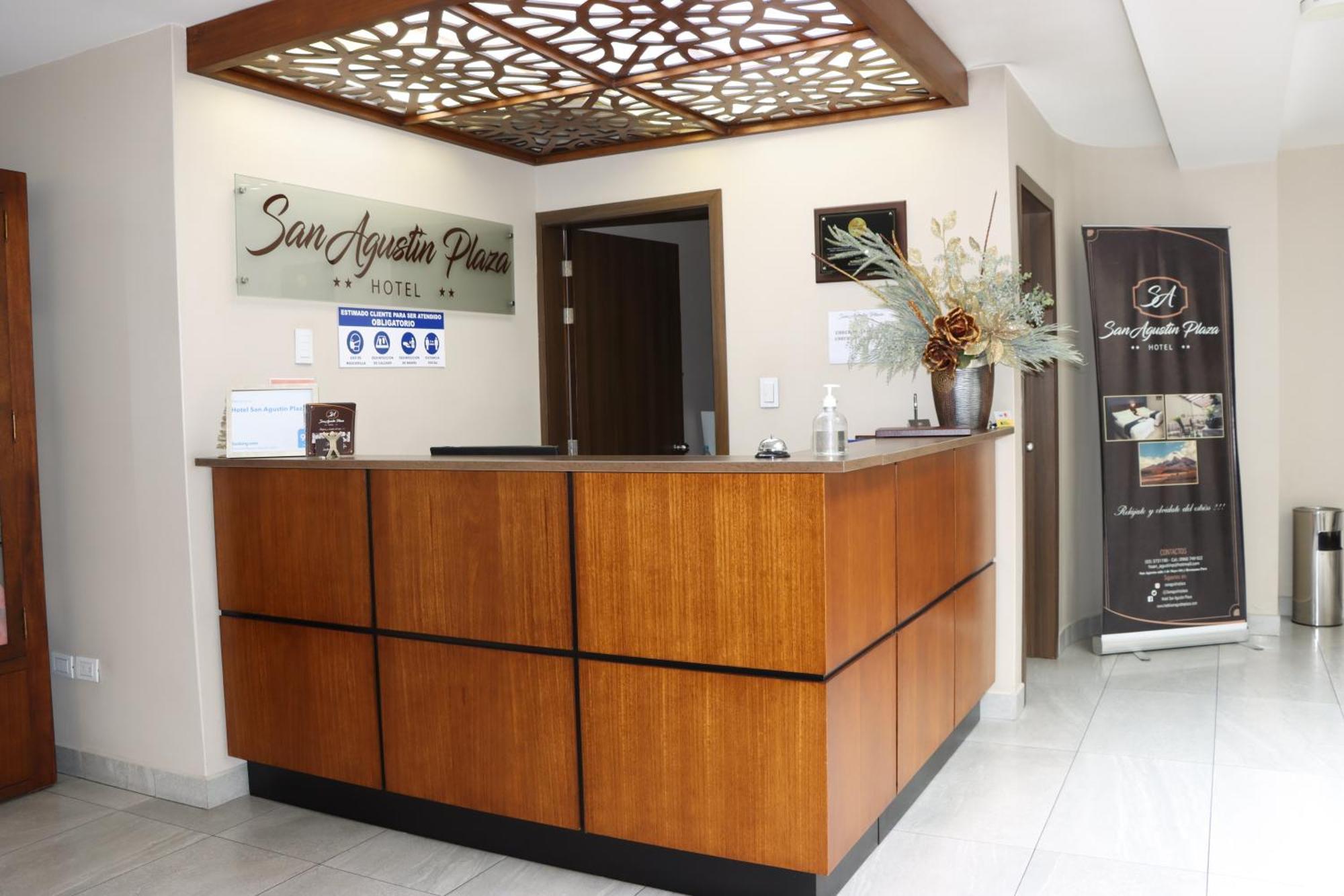 Hotel San Agustin Plaza Latacunga Exterior photo