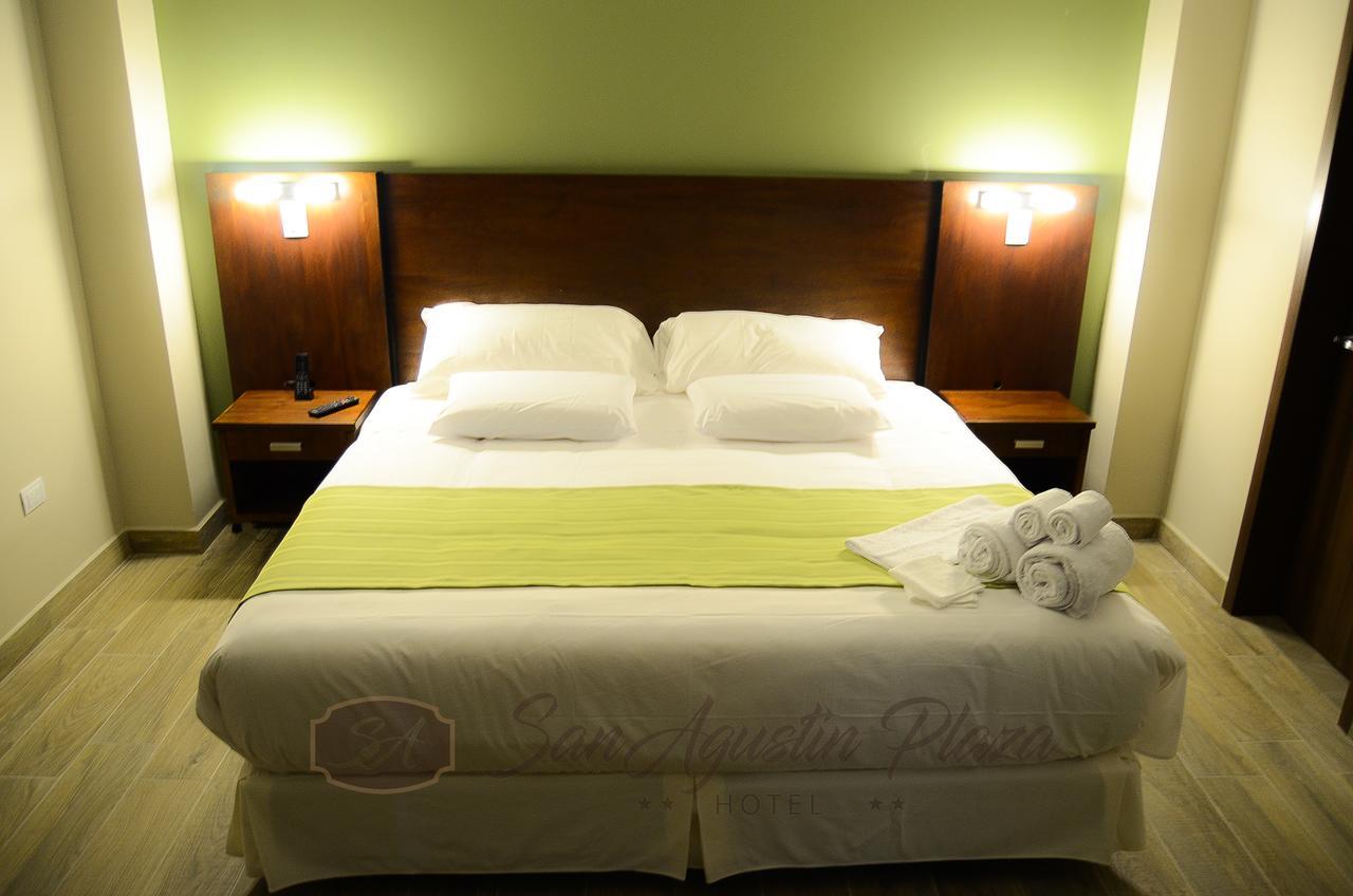 Hotel San Agustin Plaza Latacunga Exterior photo